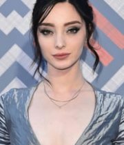 Emma Dumont