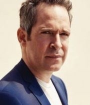 Tom Hollander